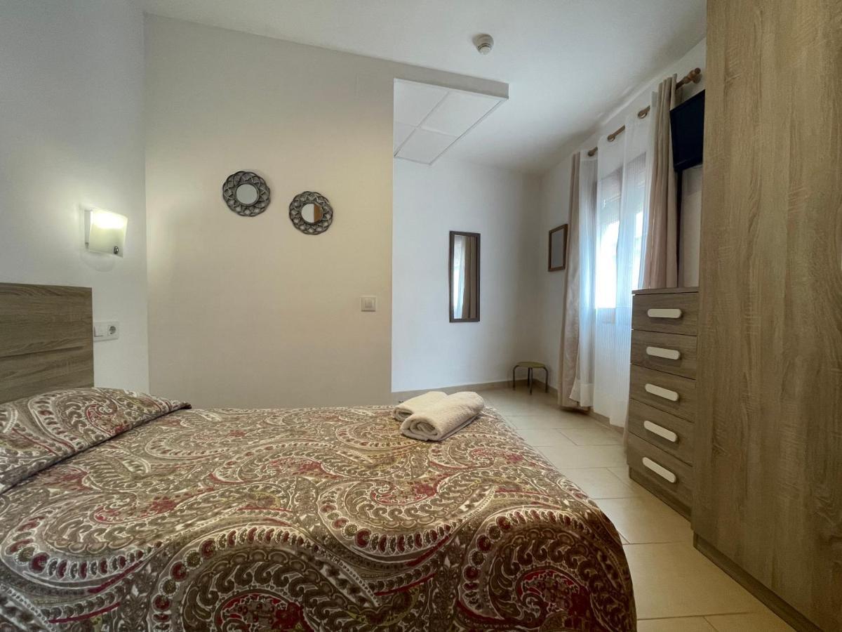 P&r Hostals Codolar Gasthuis *