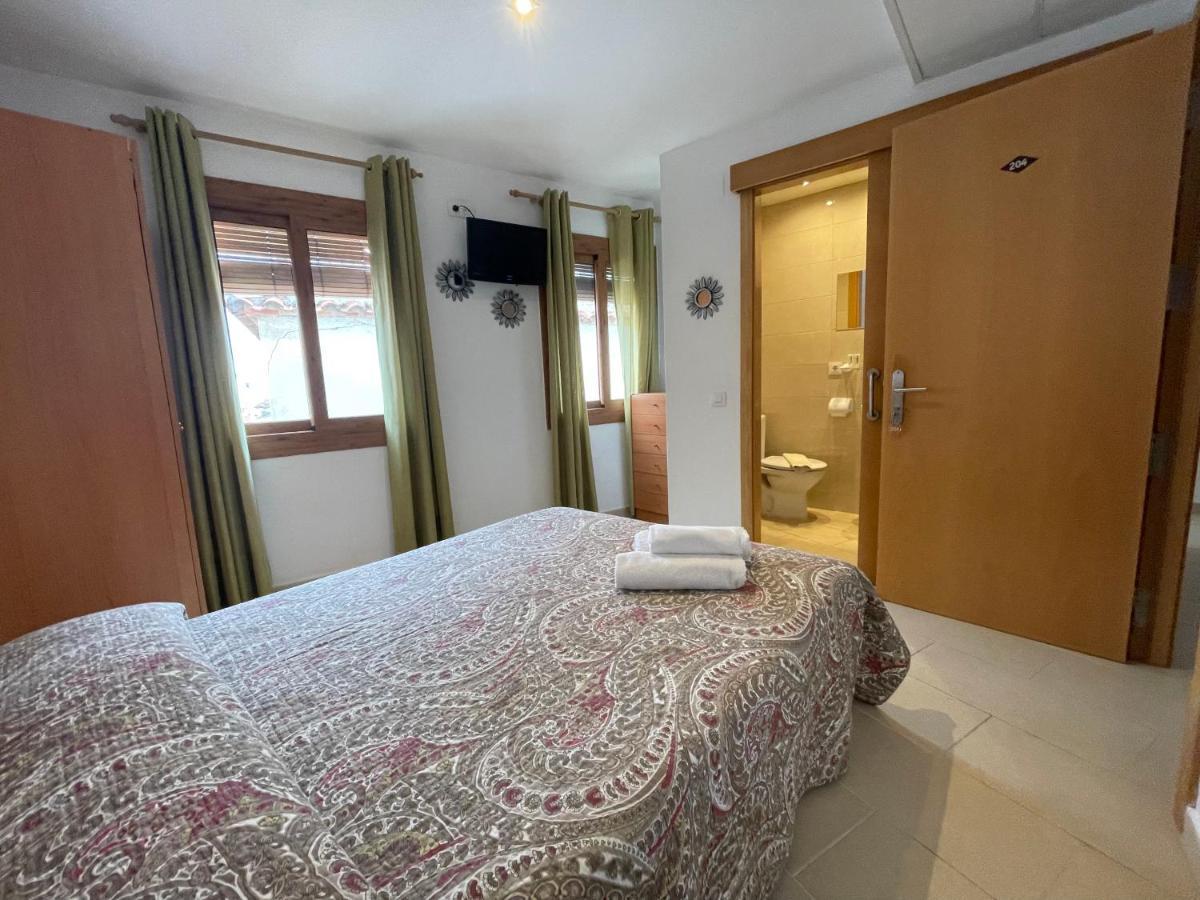 P&r Hostals Codolar Gasthuis *